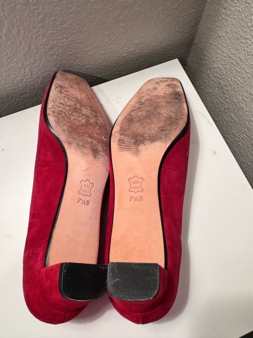 Talbots Crimson Suede Bow-Accent Square-Toe Heels - Picture 6 of 6